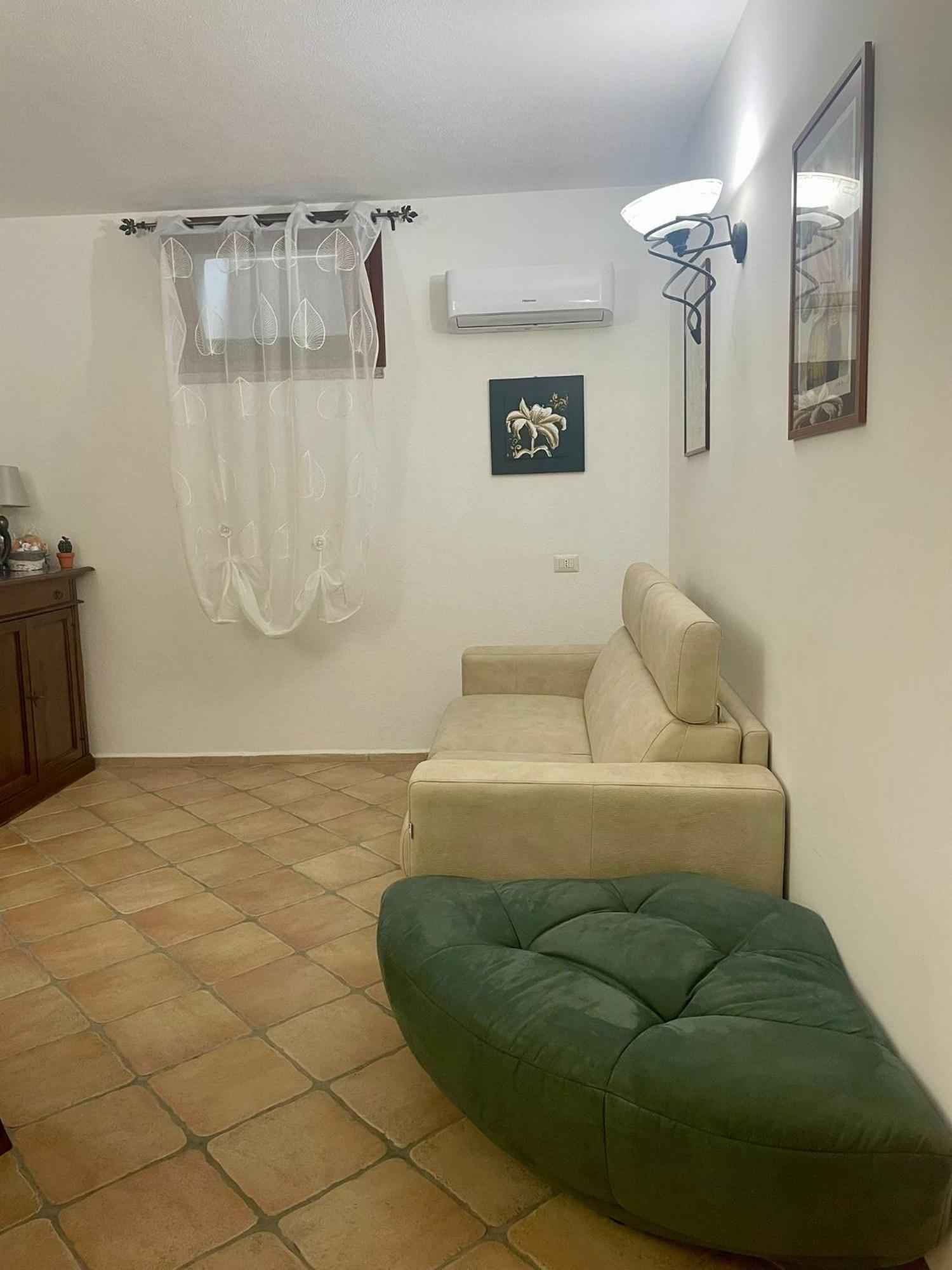 Looney Tunes Home Olbia Buitenkant foto