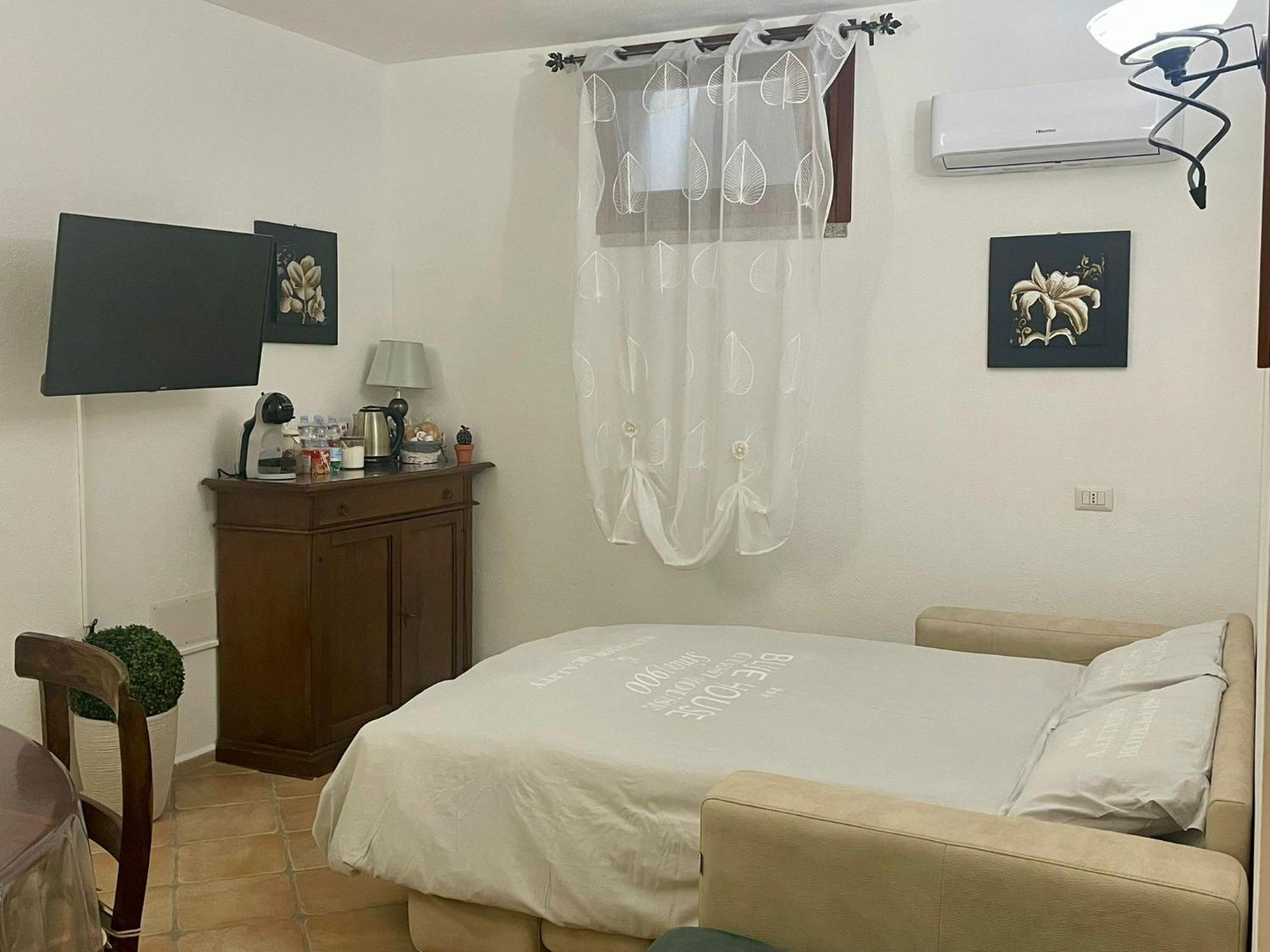 Looney Tunes Home Olbia Buitenkant foto