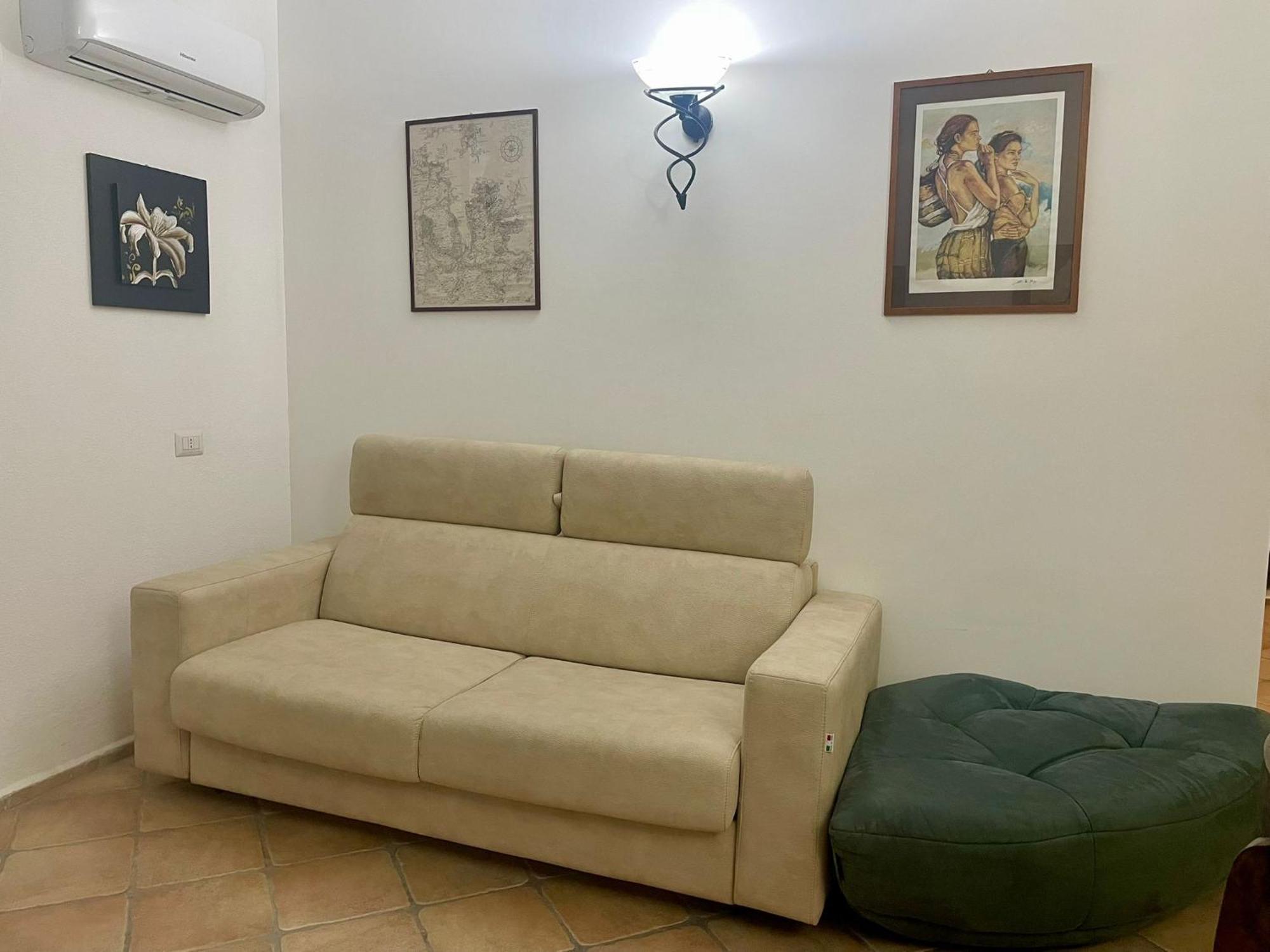 Looney Tunes Home Olbia Buitenkant foto